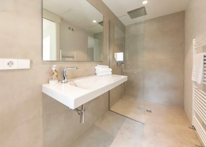 Bravissimo La Rambla Penthouse, With Large Terrace Apartment