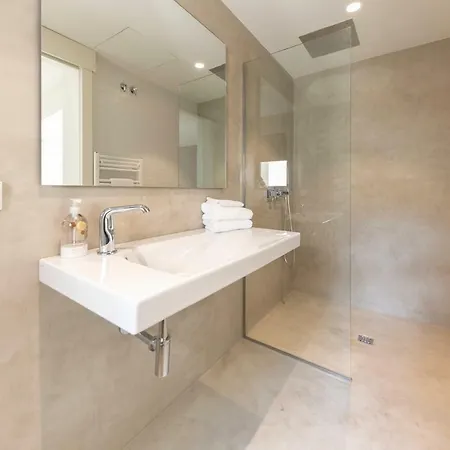 Bravissimo La Rambla Penthouse, With Large Terrace شقة