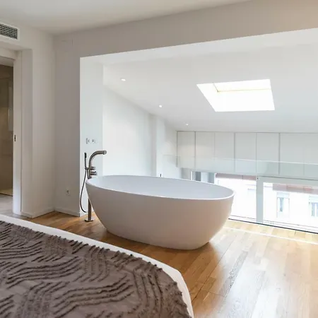 Bravissimo La Rambla Penthouse, With Large Terrace شقة خيرونا
